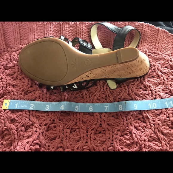 Free Shipping Issac Misrahi Black Leather wedge heel sandals. Size 8 - Picture 12 of 16